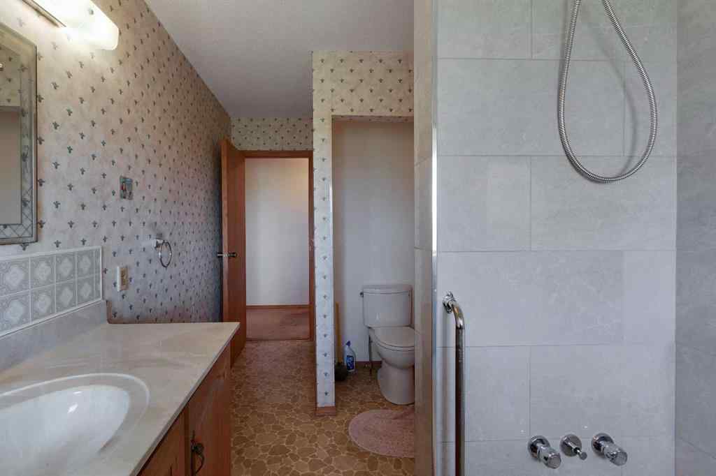 MLS® A2248041 - 235030 TWP RD 172   in NONE Rural Vulcan County, Residential