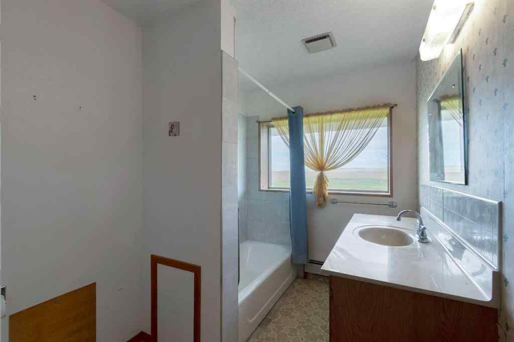 MLS® A2248041 - 235030 TWP RD 172   in NONE Rural Vulcan County, Residential