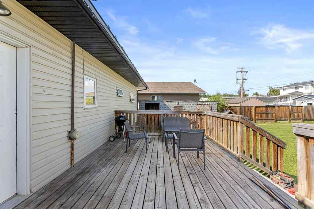 MLS® A2248049 - 4429 55 Avenue  in NONE Olds, Residential