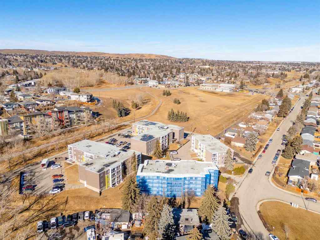 MLS® A2248053 - Unit #403 4455C Greenview Drive NE in Greenview Calgary, Residential