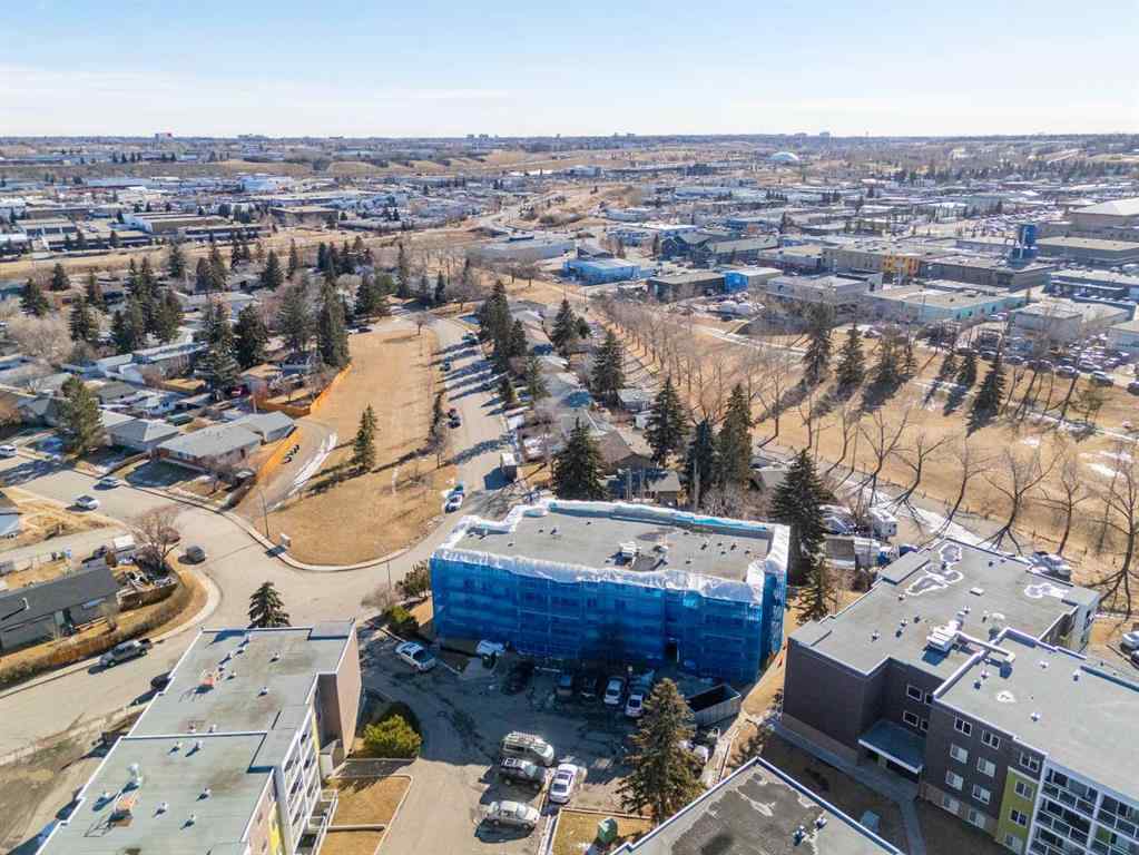 MLS® A2248053 - Unit #403 4455C Greenview Drive NE in Greenview Calgary, Residential