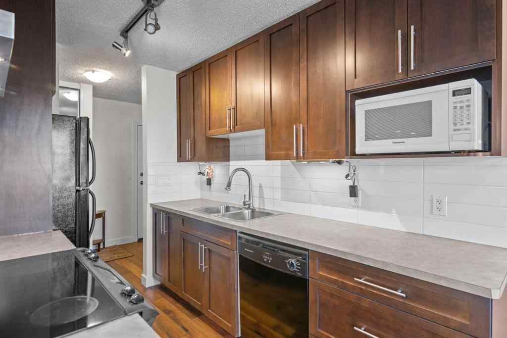 MLS® A2248053 - Unit #403 4455C Greenview Drive NE in Greenview Calgary, Residential