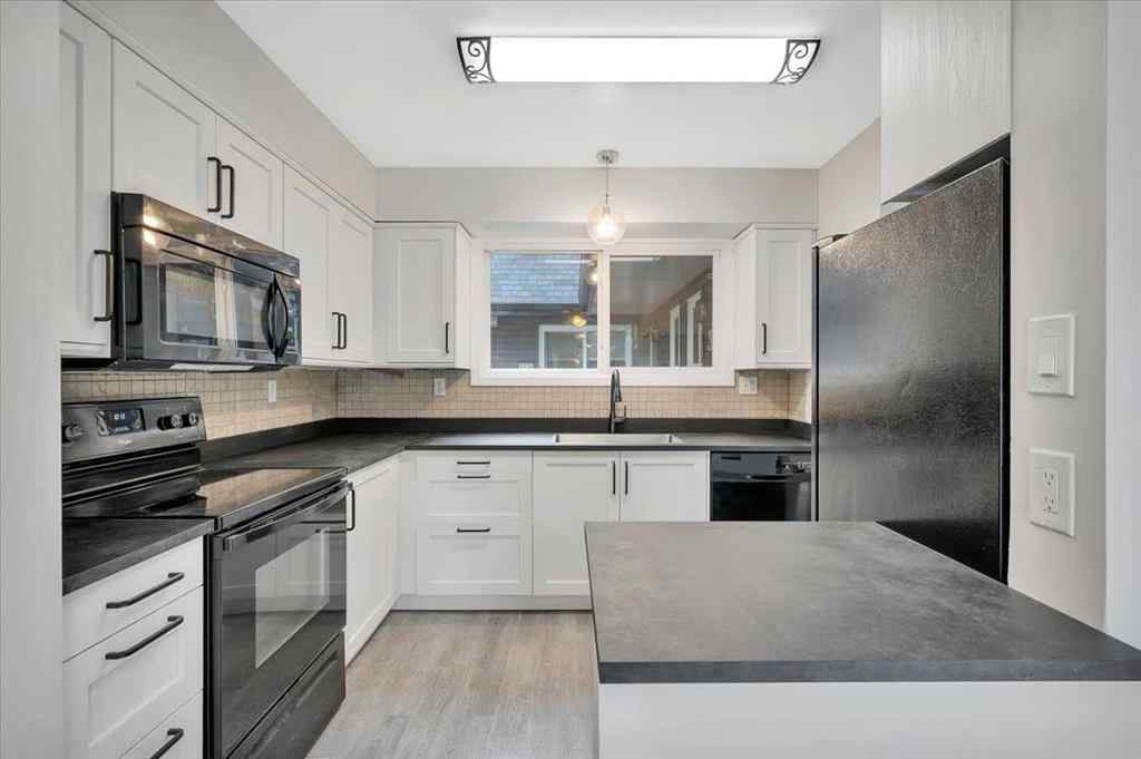 MLS® A2248063 - 3540 42 Street  in Minchau Edmonton, Residential