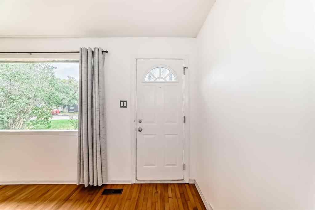 MLS® A2248067 - 6428 33 Avenue NW in Bowness Calgary, Residential
