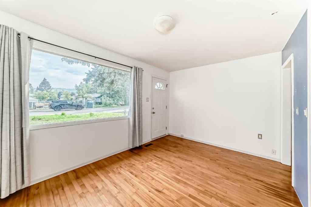 MLS® A2248067 - 6428 33 Avenue NW in Bowness Calgary, Residential