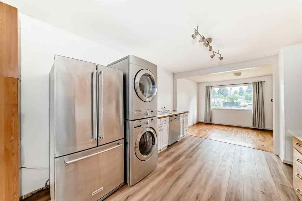 MLS® A2248067 - 6428 33 Avenue NW in Bowness Calgary, Residential