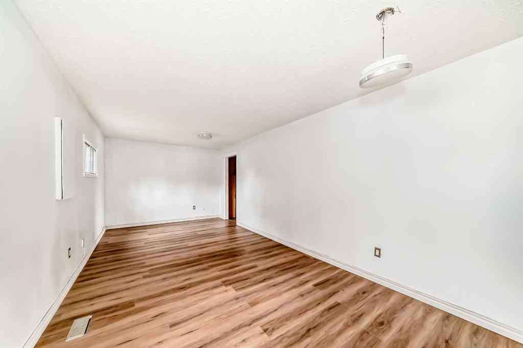 MLS® A2248067 - 6428 33 Avenue NW in Bowness Calgary, Residential