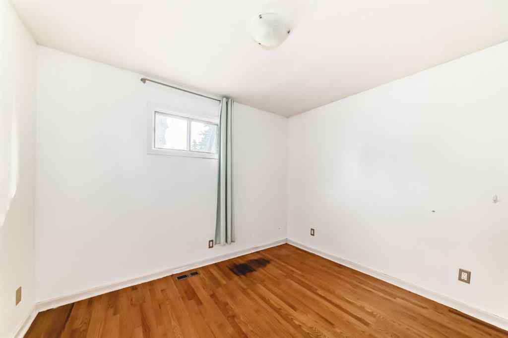 MLS® A2248067 - 6428 33 Avenue NW in Bowness Calgary, Residential