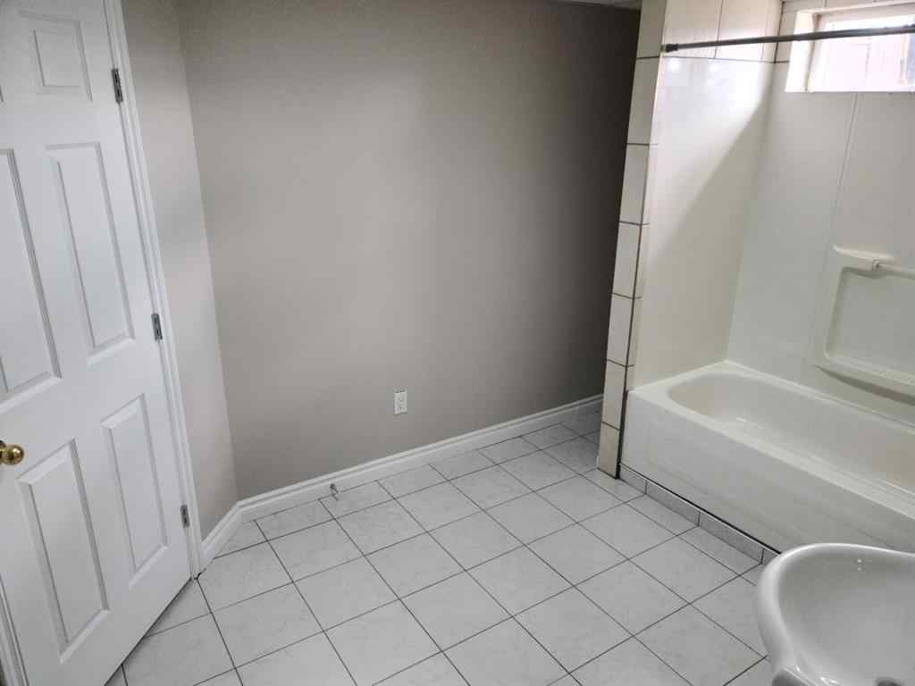 MLS® A2248072 - 8309 101 Avenue  in Rolling Hills Peace River, Residential