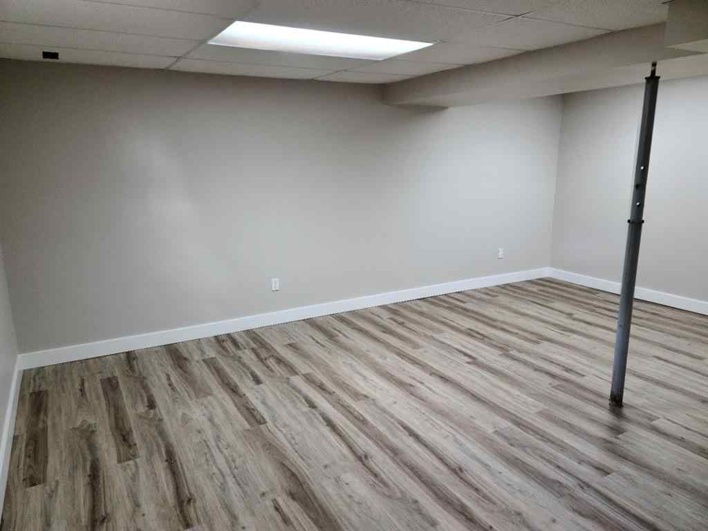 MLS® A2248072 - 8309 101 Avenue  in Rolling Hills Peace River, Residential