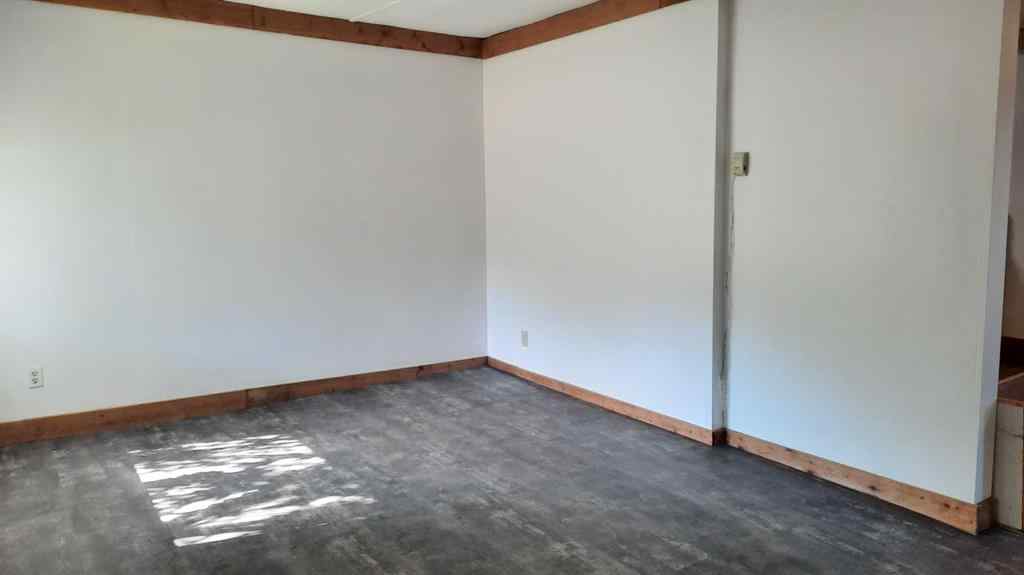 MLS® A2248073 - 240 2 Avenue  in East Coulee Drumheller, Residential