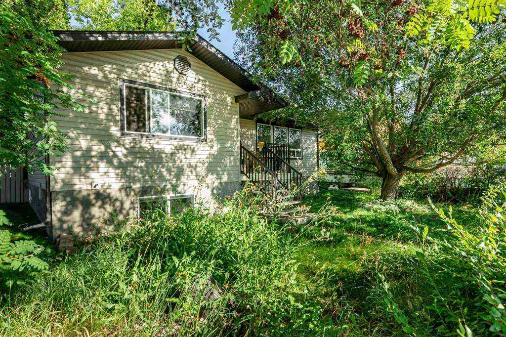 MLS® A2248078 - 5213 50 Street  in NONE Bentley, Residential