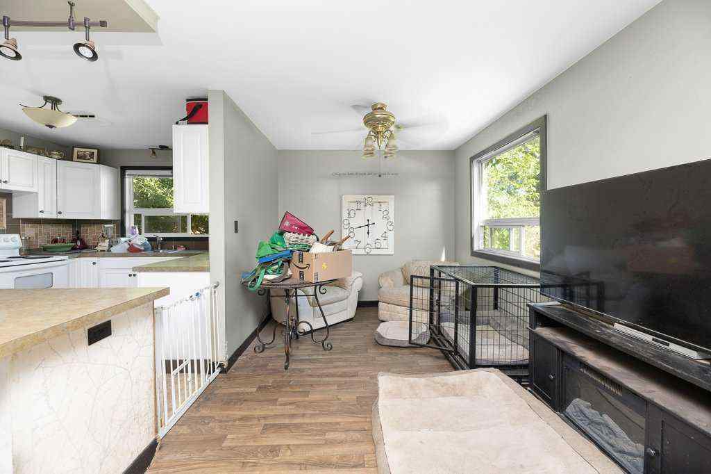 MLS® A2248078 - 5213 50 Street  in NONE Bentley, Residential