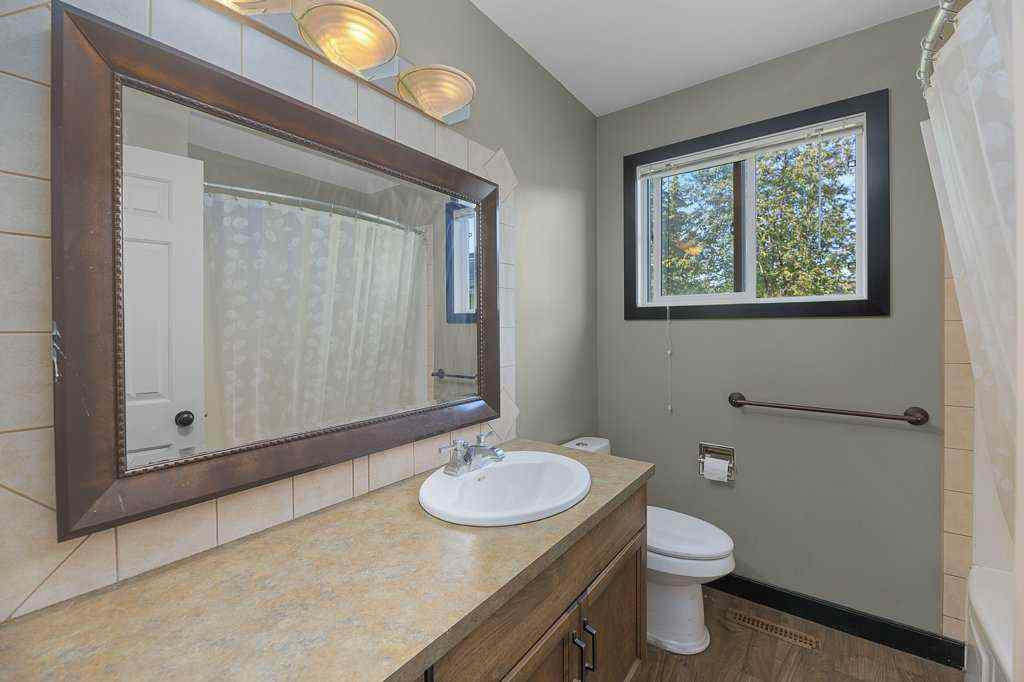 MLS® A2248078 - 5213 50 Street  in NONE Bentley, Residential