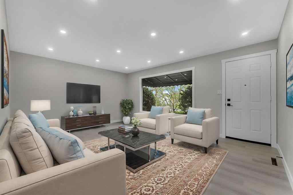 MLS® A2248079 - 1512 Robson Crescent SE in Albert Park/Radisson Heights Calgary, Residential