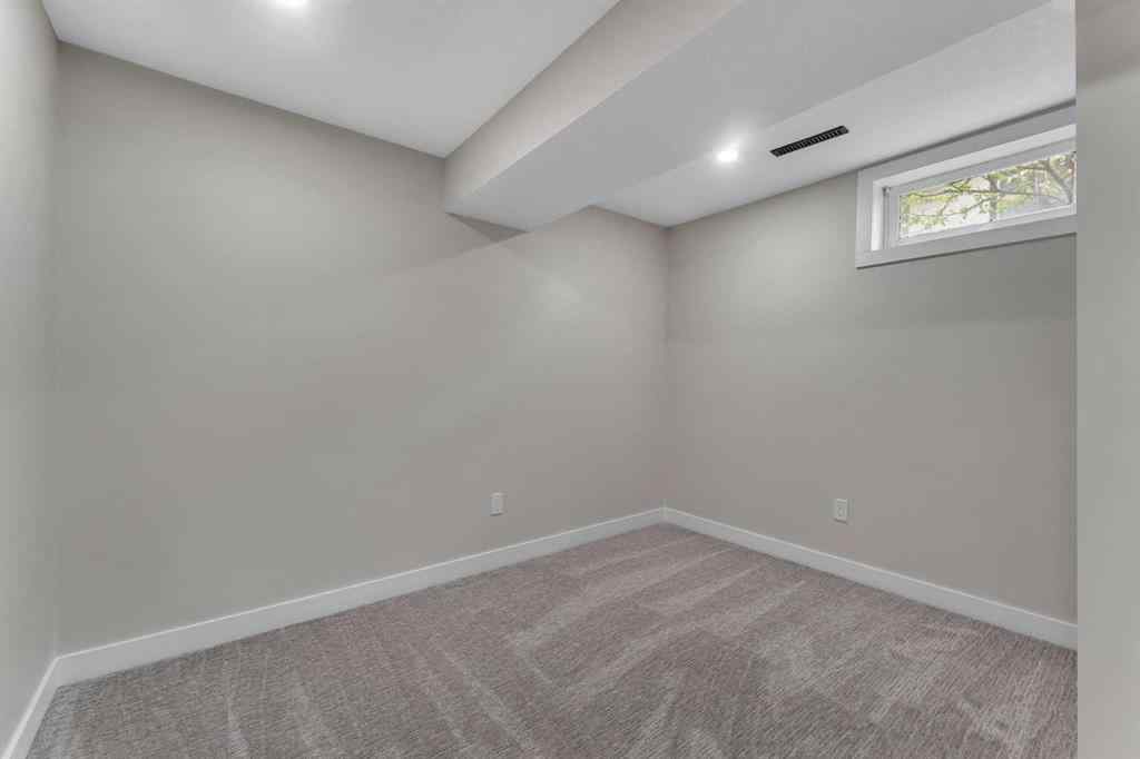MLS® A2248079 - 1512 Robson Crescent SE in Albert Park/Radisson Heights Calgary, Residential