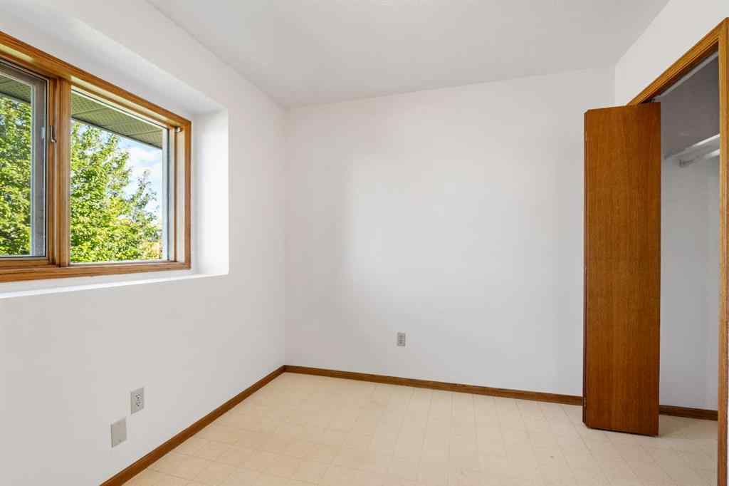 MLS® A2248085 - 10 Pan Am Street  in NONE Swan Hills, Residential