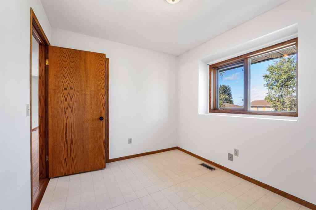 MLS® A2248085 - 10 Pan Am Street  in NONE Swan Hills, Residential