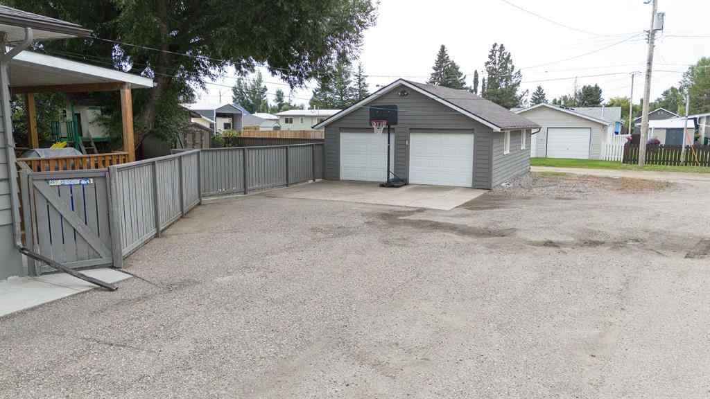 MLS® A2248100 - 351 49 Avenue W in NONE Claresholm, Residential
