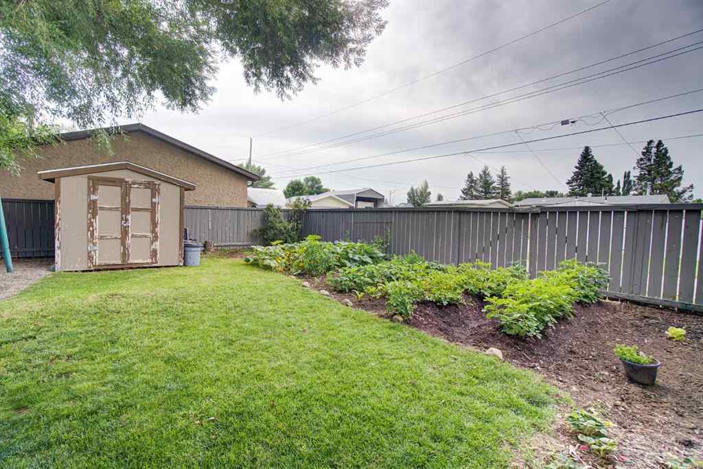 MLS® A2248100 - 351 49 Avenue W in NONE Claresholm, Residential