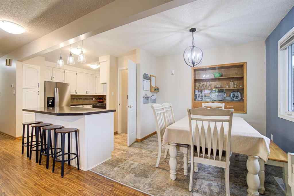 MLS® A2248100 - 351 49 Avenue W in NONE Claresholm, Residential