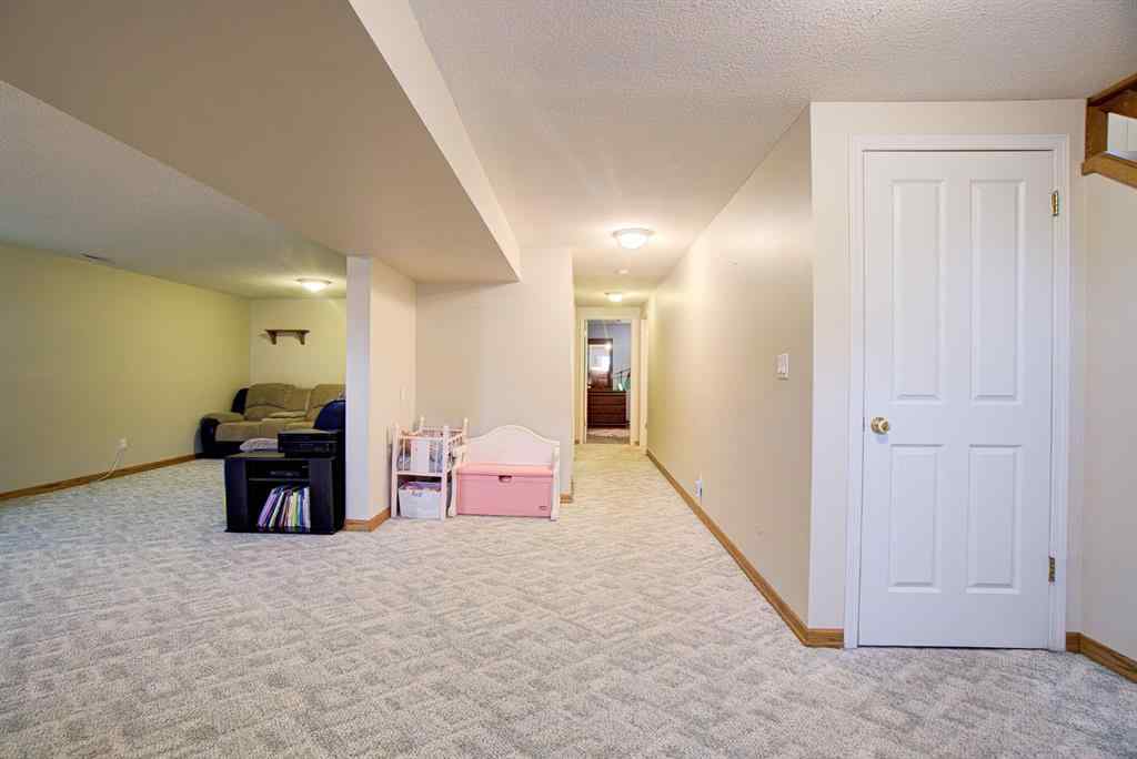 MLS® A2248100 - 351 49 Avenue W in NONE Claresholm, Residential