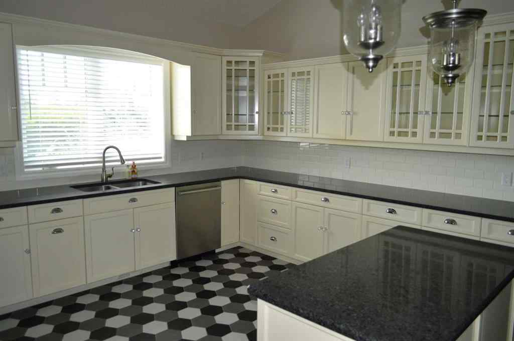 MLS® A2248102 - 5502 50 Avenue  in NONE Killam, Residential