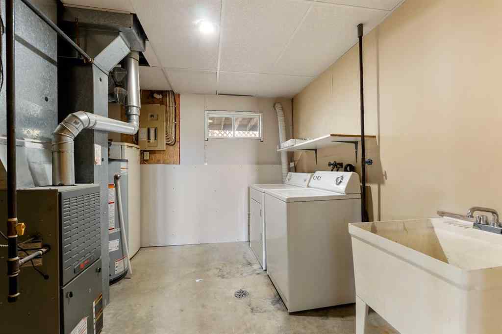 MLS® A2248110 - 16 Atkinson Crescent  in NONE Whitecourt, Residential