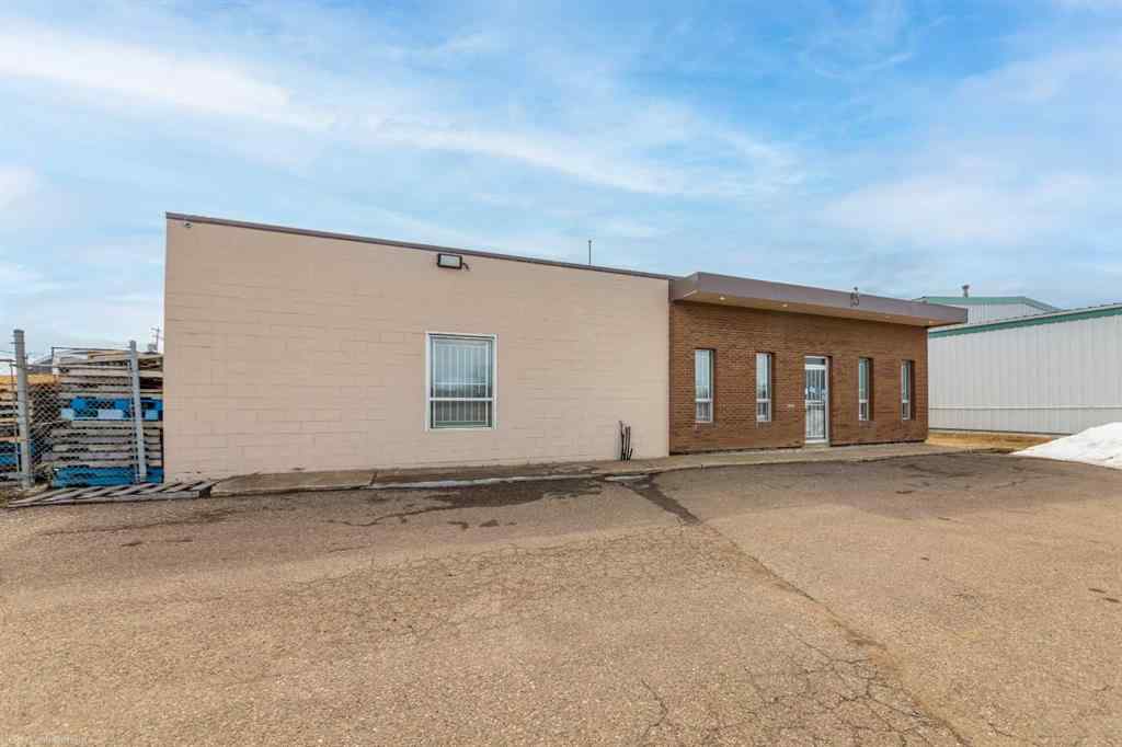 MLS® A2248119 - 4005 52 Street  in East Lloydminster Lloydminster, Commercial