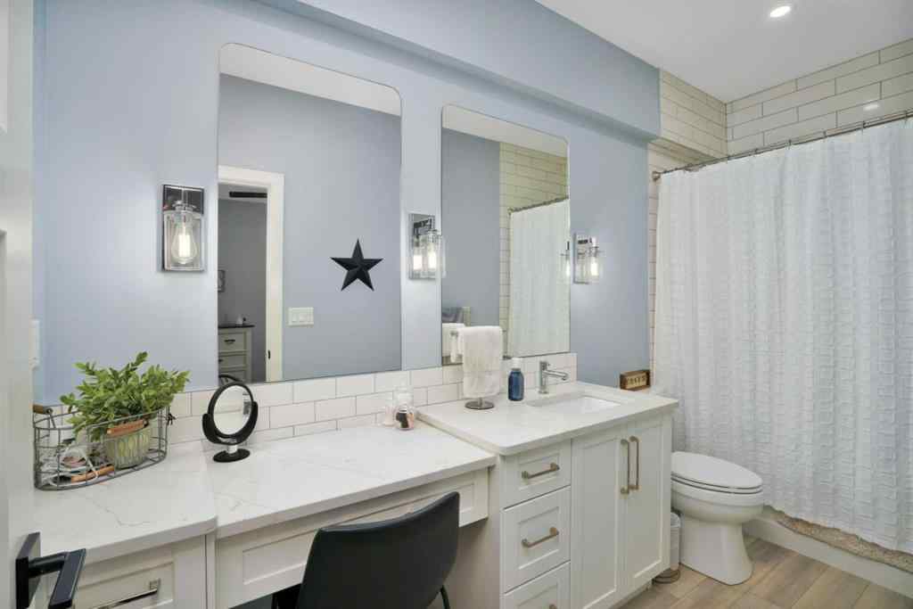 MLS® A2248120 - 10 Sweetgrass Place  in Sixty West Sylvan Lake, Residential