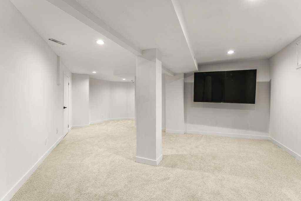 MLS® A2248121 - 113 Straddock Terrace SW in Strathcona Park Calgary, Residential
