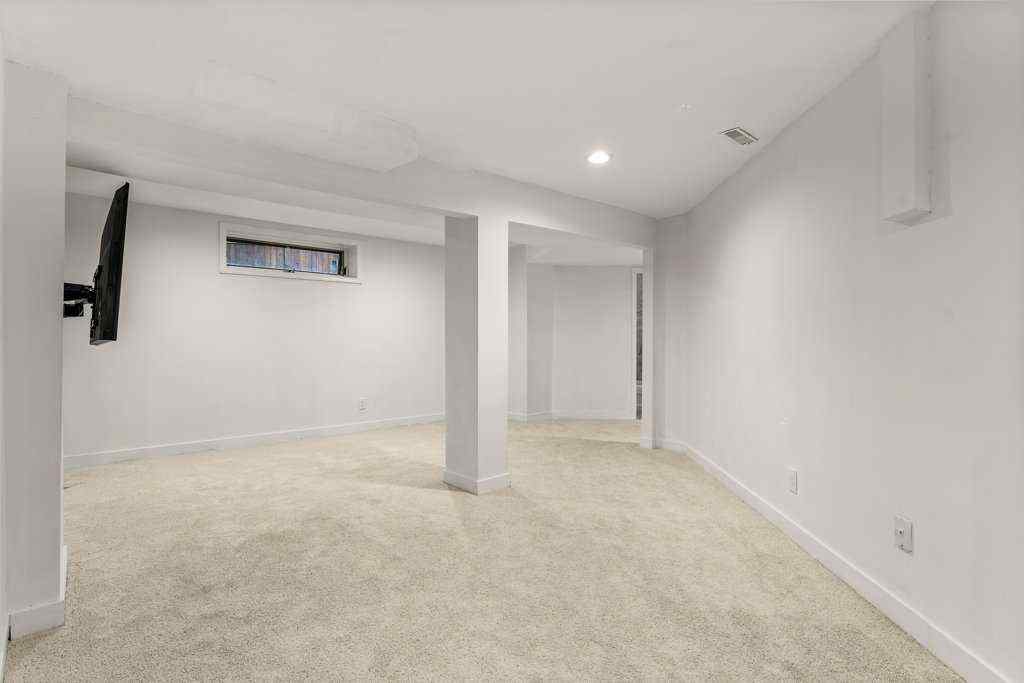 MLS® A2248121 - 113 Straddock Terrace SW in Strathcona Park Calgary, Residential