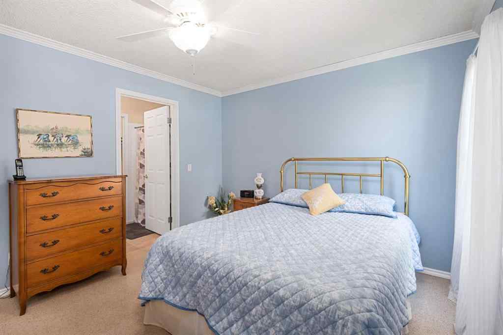 MLS® A2248124 - 315 De Foras Close NW in High River Golf Course High River, Residential