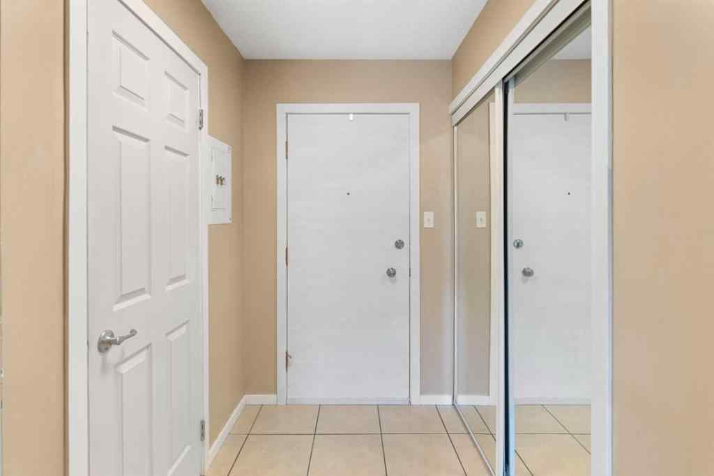MLS® A2248126 - Unit #201 635 57 Avenue SW in Windsor Park Calgary, Residential