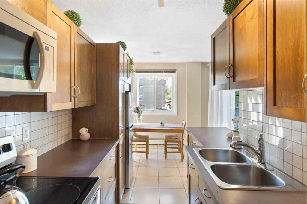 MLS® A2248126 - Unit #201 635 57 Avenue SW in Windsor Park Calgary, Residential