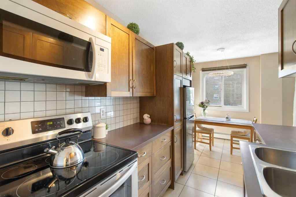 MLS® A2248126 - Unit #201 635 57 Avenue SW in Windsor Park Calgary, Residential