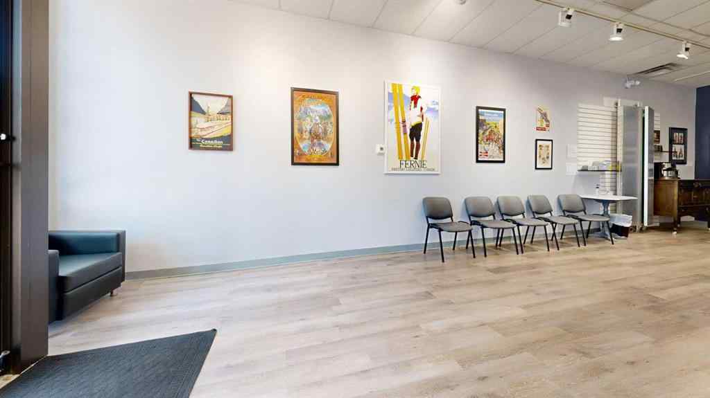 MLS® A2248134 - 604 3 Avenue S in Downtown Lethbridge, Commercial