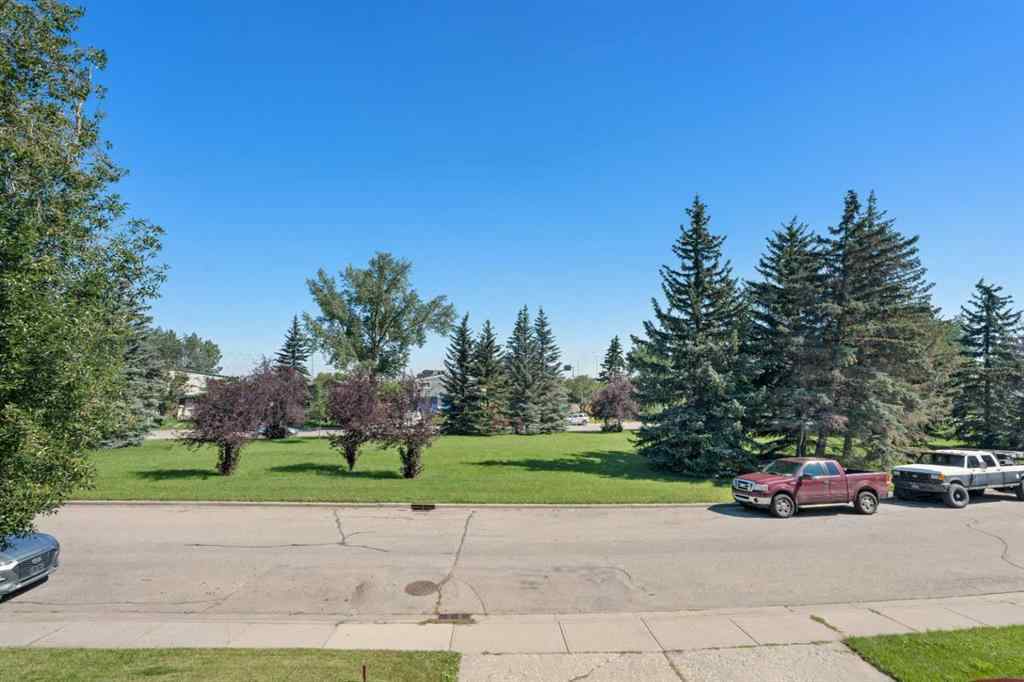 MLS® A2248135 - 11741 Canfield Road SW in Canyon Meadows Calgary, Residential