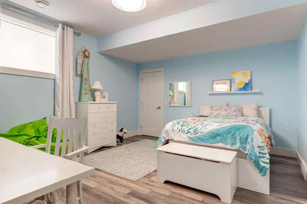 MLS® A2248142 - 95 Sierra Morena Manor SW in Signal Hill Calgary, Residential