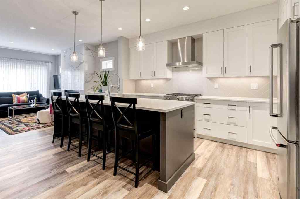 MLS® A2248142 - 95 Sierra Morena Manor SW in Signal Hill Calgary, Residential