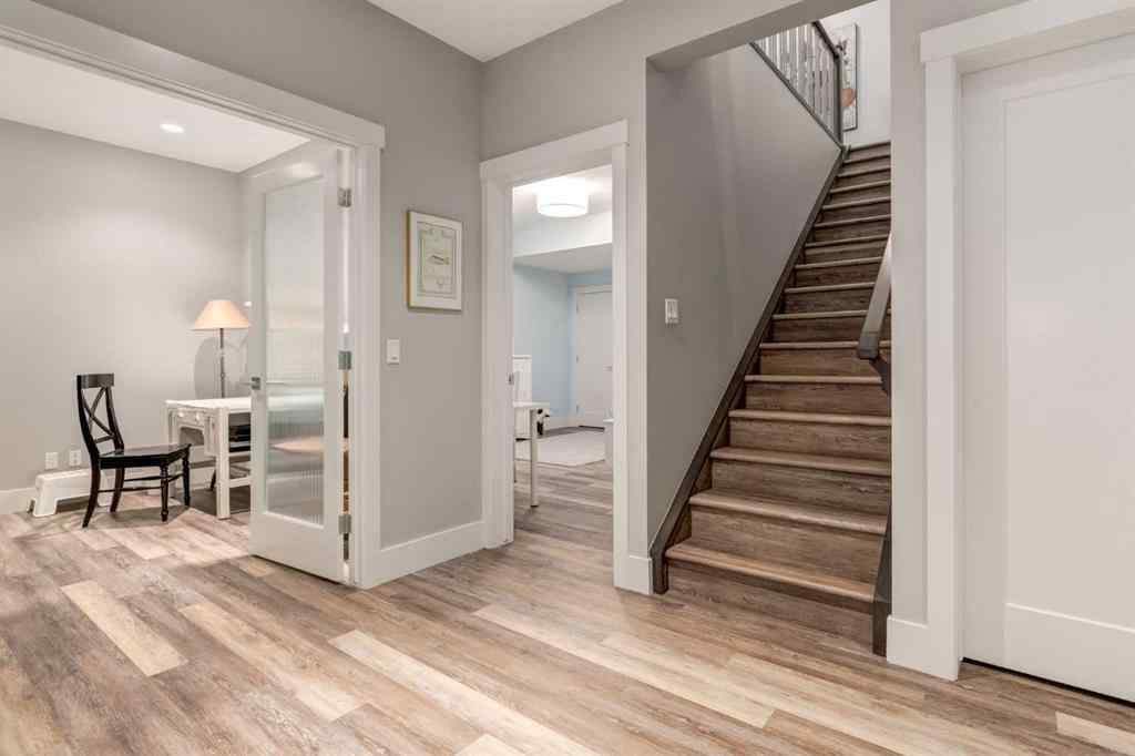 MLS® A2248142 - 95 Sierra Morena Manor SW in Signal Hill Calgary, Residential