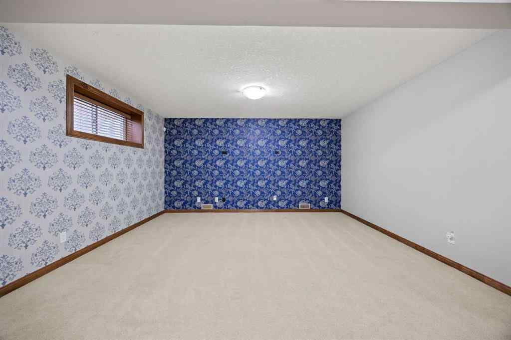 MLS® A2248144 - 263 Everoak Drive SW in Evergreen Calgary, Residential
