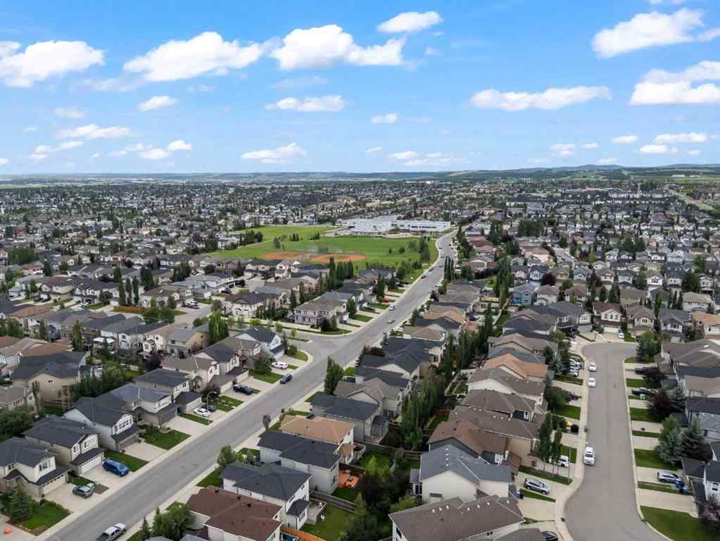 MLS® A2248144 - 263 Everoak Drive SW in Evergreen Calgary, Residential