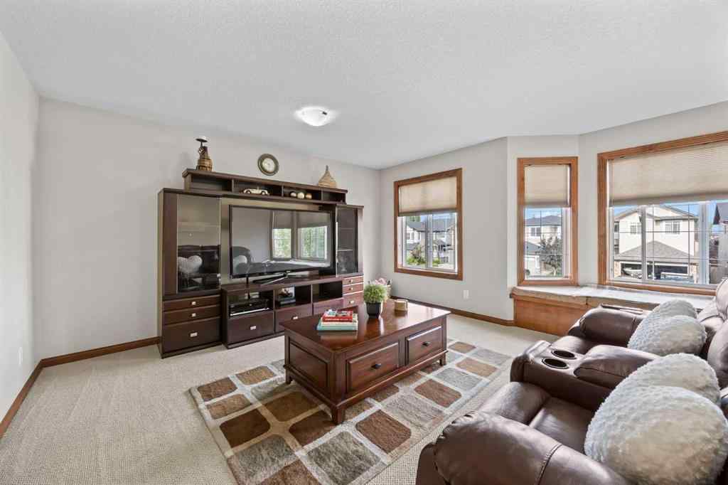 MLS® A2248144 - 263 Everoak Drive SW in Evergreen Calgary, Residential