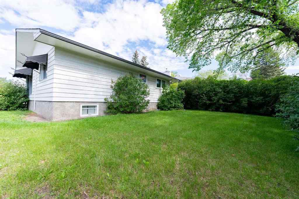 MLS® A2248147 - 4 Cornell Place NW in Cambrian Heights Calgary, Residential