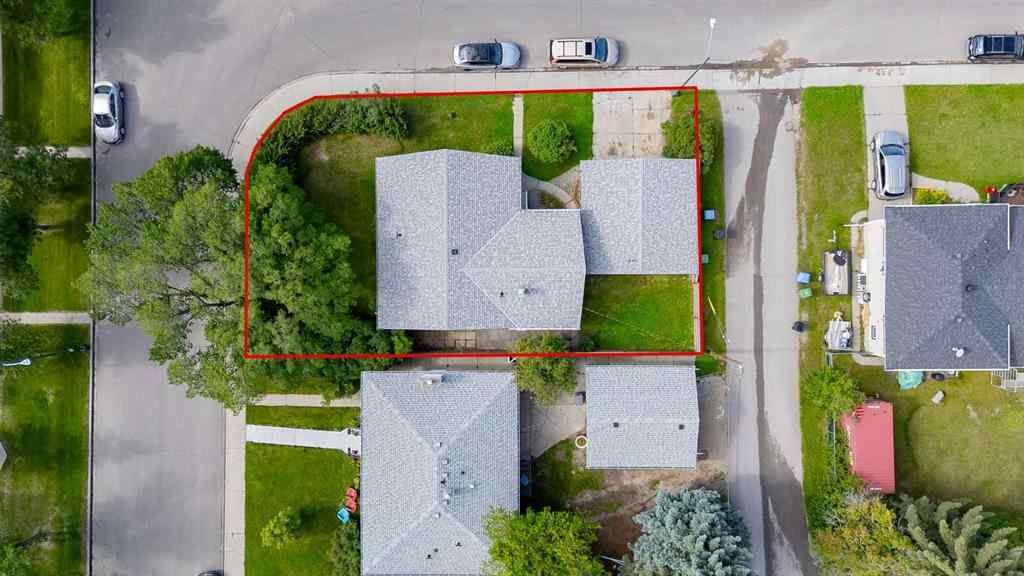 MLS® A2248147 - 4 Cornell Place NW in Cambrian Heights Calgary, Residential