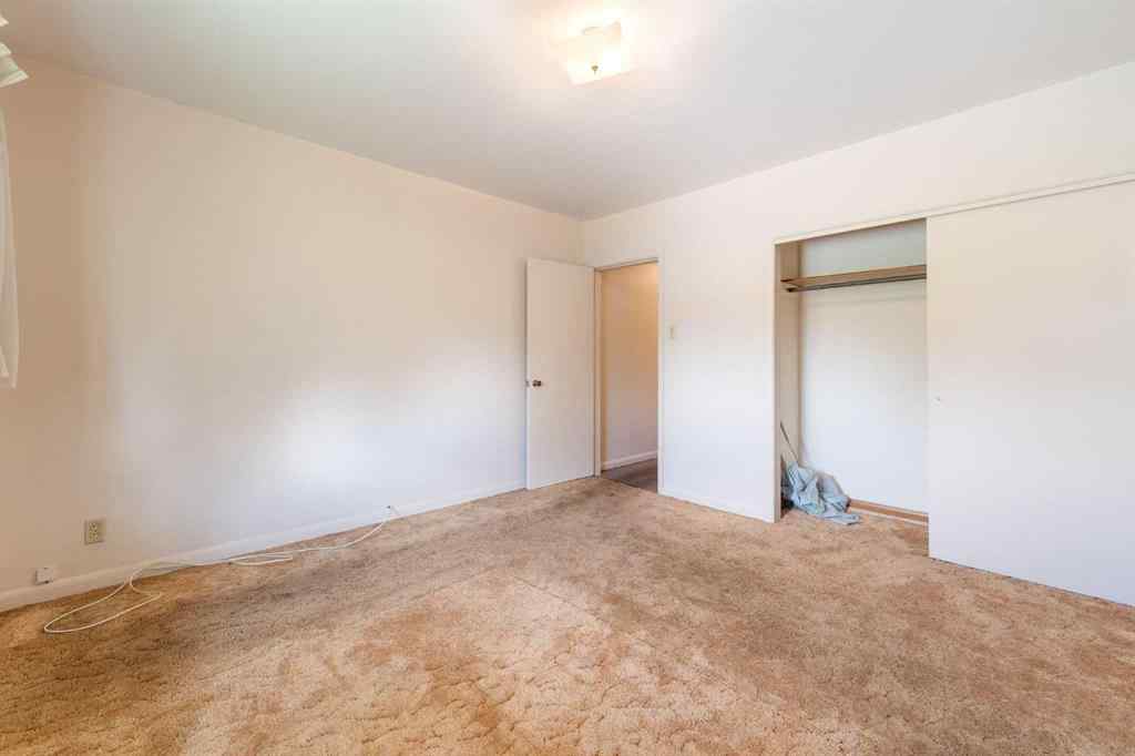 MLS® A2248147 - 4 Cornell Place NW in Cambrian Heights Calgary, Residential