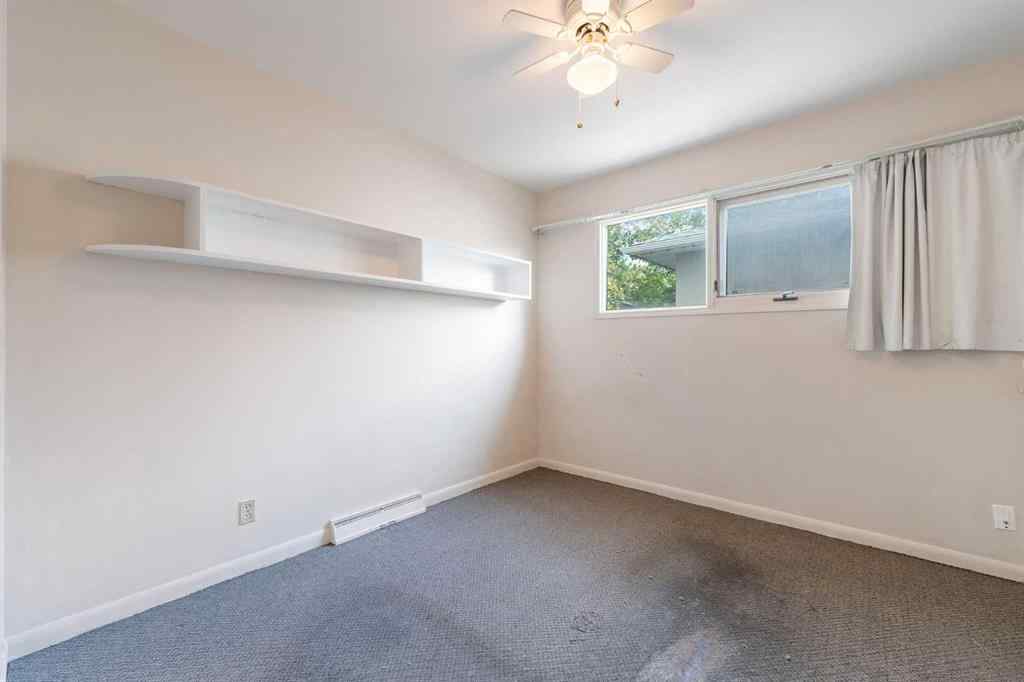 MLS® A2248147 - 4 Cornell Place NW in Cambrian Heights Calgary, Residential