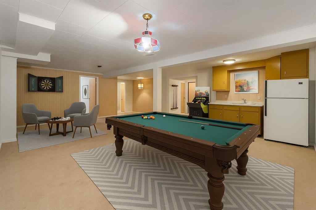 MLS® A2248147 - 4 Cornell Place NW in Cambrian Heights Calgary, Residential