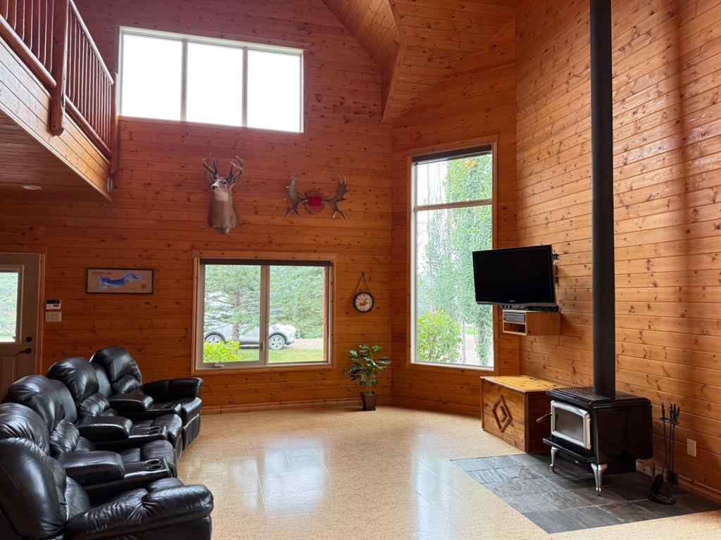 MLS® A2248154 - 115 Deerland Road  in NONE Lac Des Iles, Residential